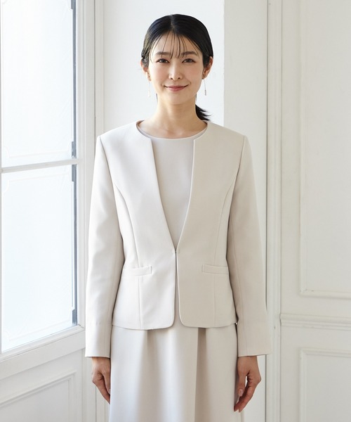 AIMER（エメ）の「【マシンウォッシャブル・セットアップ対応】Vネック