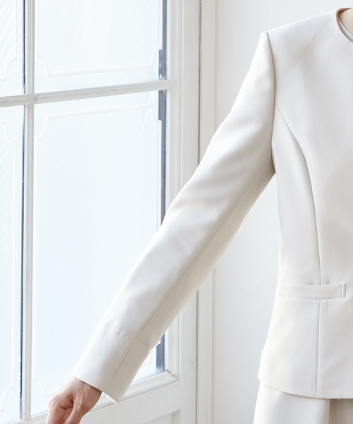 AIMER（エメ）の「【マシンウォッシャブル・セットアップ対応】Vネック