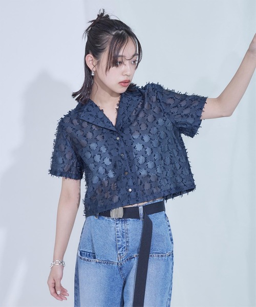 miette(ミエット)の「フリンジシアー開襟シャツ(シャツ/ブラウス・レディース・ネイビー/ホワイト/オレンジ・FREE)」の2枚目の写真