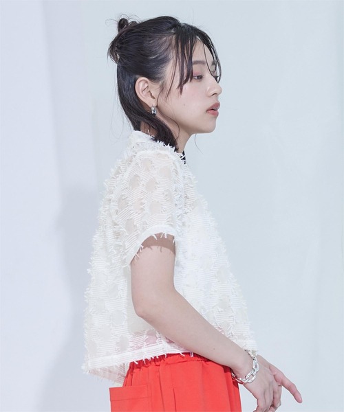 miette(ミエット)の「フリンジシアー開襟シャツ(シャツ/ブラウス・レディース・ネイビー/ホワイト/オレンジ・FREE)」の5枚目の写真