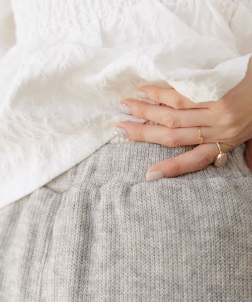 flower(フラワー)の「デイリーニットスカート(スカート・レディース・アイボリー/グレー・FREE)」の20枚目の写真