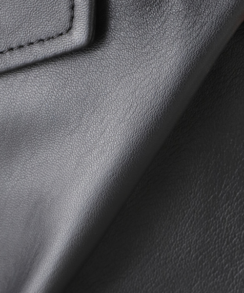 Spick & Span（スピックアンドスパン）の「レザーライダースジャケット（ライダースジャケット・レディース・ブラック/ベージュ・36/38）」の6枚目の写真