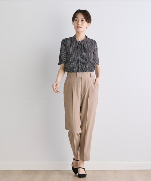 INED CLARO（イネドクラロ）の「【洗えるセットアップ】リネンライクメランジパンツ（スーツパンツ・レディース・ネイビー/モカ・7号/9号/11号）」の19枚目の写真