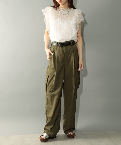 MAISON BREEZE reveur（メゾンブリーズレヴール）の「【MAISON BREEZE reveur】チュールフリルフレアーノースリーブブラウス シアートップス trc（シャツ/ブラウス・レディース・ブラック/ベージュ/グレー/オフホワイト/ブルー・FREE）」の11枚目の写真