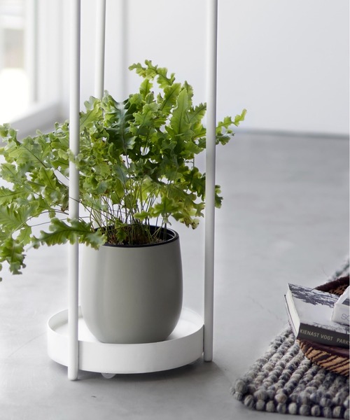 BIRTHDAY BAR（バースデイバー）の「tower キャスター付きプランタースタンド 2段（収納グッズ・レディース・ブラック/ホワイト・フリー）」の5枚目の写真