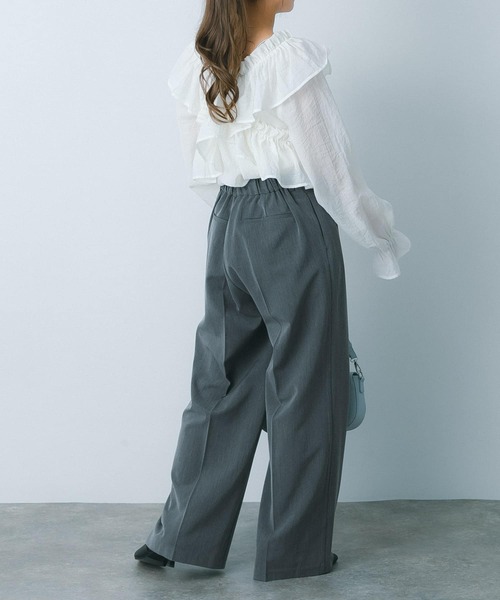 HEYUMM(ヘユム)の「2WAYクロスフリルブラウス(シャツ/ブラウス・レディース・イエロー/チャコールグレー/オフホワイト・ONE)」の22枚目の写真