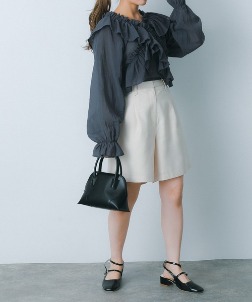 HEYUMM(ヘユム)の「2WAYクロスフリルブラウス(シャツ/ブラウス・レディース・イエロー/チャコールグレー/オフホワイト・ONE)」の16枚目の写真