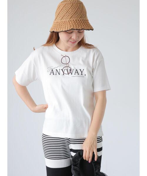 Lugnoncure(ルノンキュール)の「メガネ刺繍Tシャツ(Tシャツ/カットソー・レディース・チャコールグレー/オフホワイト/サックスブルー/ベージュ・F)」の2枚目の写真