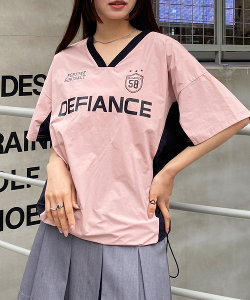 INGNI(イング)の「裾ドロストナイロンチュニックトップス/A(その他トップス・レディース・ブラック×ホワイト/ピンク系7/ホワイト×ブラック・M)」の3枚目の写真