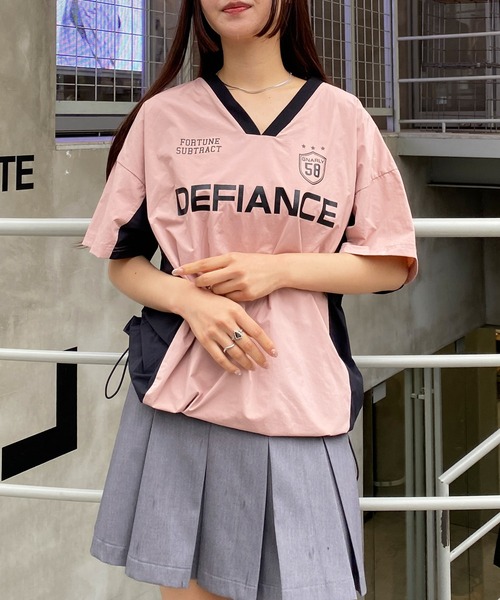 INGNI(イング)の「裾ドロストナイロンチュニックトップス/A(その他トップス・レディース・ブラック×ホワイト/ピンク系7/ホワイト×ブラック・M)」の20枚目の写真