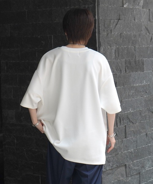 Confirm(コンファーム)の「ナチュラルドレープ ビッグシルエット 無地 / 切替 とろみポンチ半袖Tシャツ カットソー【Confirm】(Tシャツ/カットソー・メンズ・ミント/ブラック×グレー/ホワイト/ブラック/サックスブルー/ホワイト×ブラック/ホワイト×グリーン/グレー/チャコールグレー・M/L)」の14枚目の写真