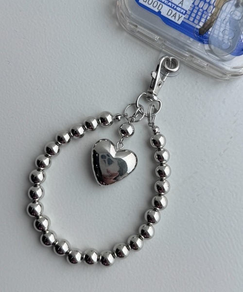 Y2K SYNAPSE FACTORY（ワイツーケー シナプスファクトリー）の「【Y2K】メタルハートストラップ（スマホグッズ・レディース・シルバー系1/シルバー系2・FREE）」の2枚目の写真