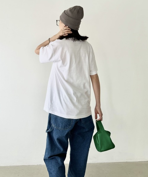 Niell（ニール）の「【WEB限定】カレッジロゴ プリントTシャツ アーチロゴ 半袖T 無地 オーバーサイズ（Tシャツ/カットソー・レディース・オレンジ/ネイビー/グリーン・FREE）」の16枚目の写真