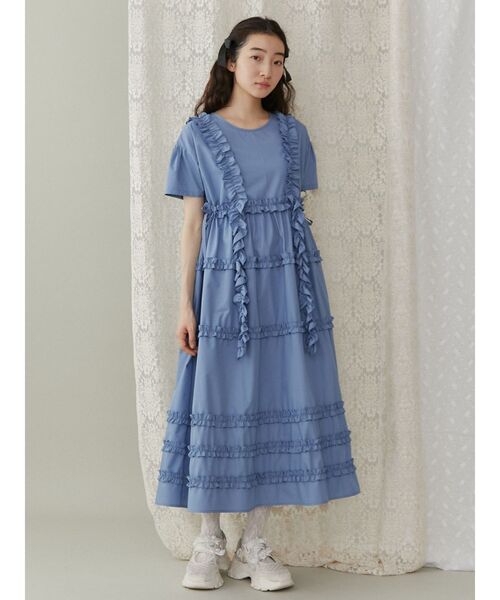 merry jenny(メリージェニー)の「フリルフリルドロストワンピース(ワンピース・レディース・ブルー/オフホワイト・FREE)」の4枚目の写真