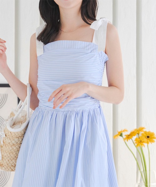 KOBE LETTUCE(コウベレタス)の「ショルダーリボンストライプワンピース(ワンピース・レディース・サックスブルー系/ホワイト×ブラック/ブラック×ホワイト・M)」の8枚目の写真