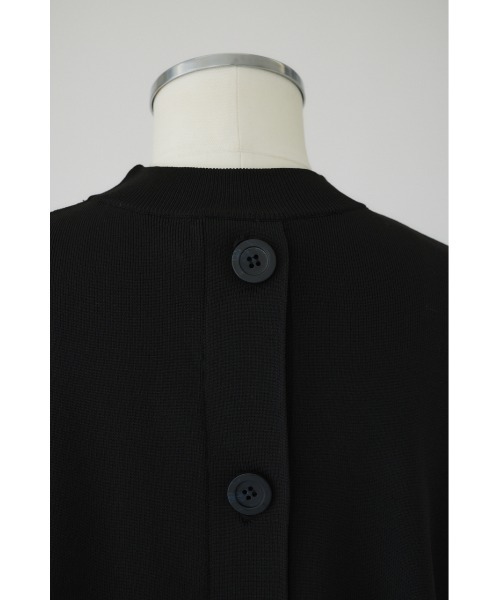 RIM.ARK（リムアーク）の「Back button over knit（ニット