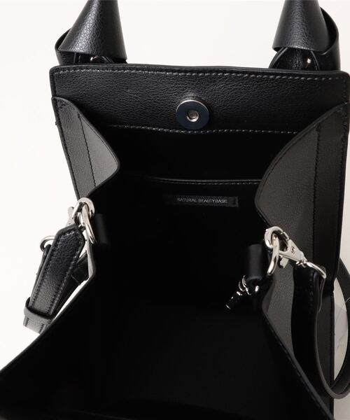 NATURAL BEAUTY BASIC（ナチュラルビューティーベーシック）の「◇【Oggi掲載】リボンハンドルトート（トートバッグ・レディース・ブラック/ベージュ/ブルー/ブラック系その他・ﾌﾘ-）」の13枚目の写真