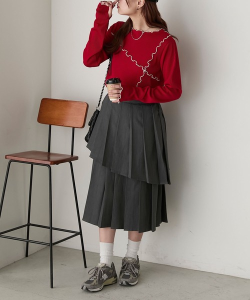 BONLECILL(ボンルシール)の「配色メロープリーツリブインナー(Tシャツ/カットソー・レディース・モカ/レッド/ブラック/アイボリー/ネイビー/カーキ・FREE)」の16枚目の写真