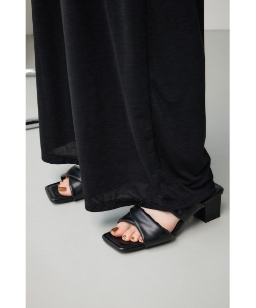 AZUL by moussy(アズールバイマウジー)の「T/Fシャーベットワイドパンツ(スラックス・レディース・ホワイト系その他/ブラック系その他/ブラック・SMALL/MEDIUM)」の6枚目の写真