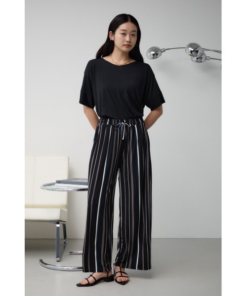 AZUL by moussy(アズールバイマウジー)の「T/Fシャーベットワイドパンツ(スラックス・レディース・ホワイト系その他/ブラック系その他/ブラック・SMALL/MEDIUM)」の10枚目の写真
