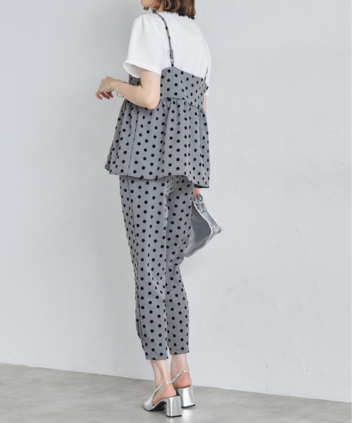 each（イーチ）の「【アンサンブルセット】フロッキードットキャミビスチェ＋半袖Tシャツ（アンサンブル・レディース・グレー/アイボリー/ブラック・FREE）」の10枚目の写真