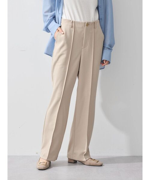 earth music&ecology（アースミュージックアンドエコロジー）の「センターシームパンツ（スラックス・レディース・ブラック/ライトベージュ/チョコ・S/M）」の4枚目の写真