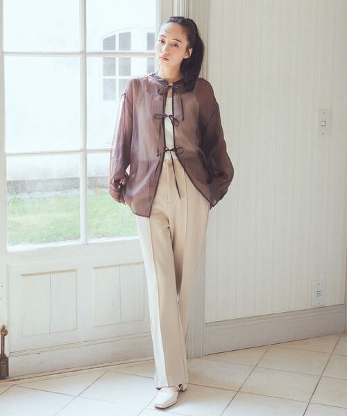 earth music&ecology（アースミュージックアンドエコロジー）の「センターシームパンツ（スラックス・レディース・ブラック/ライトベージュ/チョコ・S/M）」の11枚目の写真