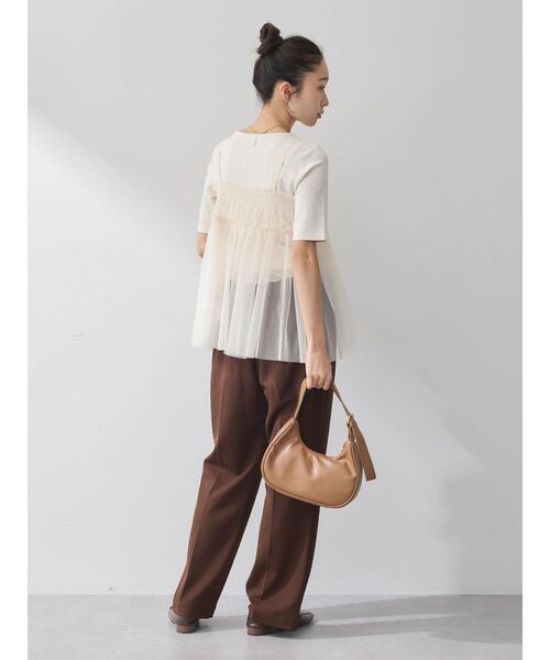 earth music&ecology（アースミュージックアンドエコロジー）の「センターシームパンツ（スラックス・レディース・ブラック/ライトベージュ/チョコ・S/M）」の17枚目の写真