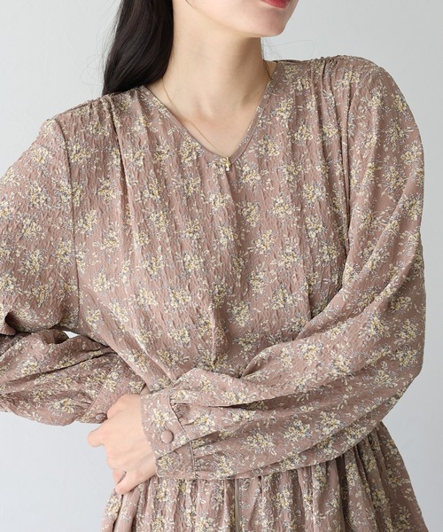 セール】エンボスフラワープリントワンピース（ワンピース）｜BLUEEAST