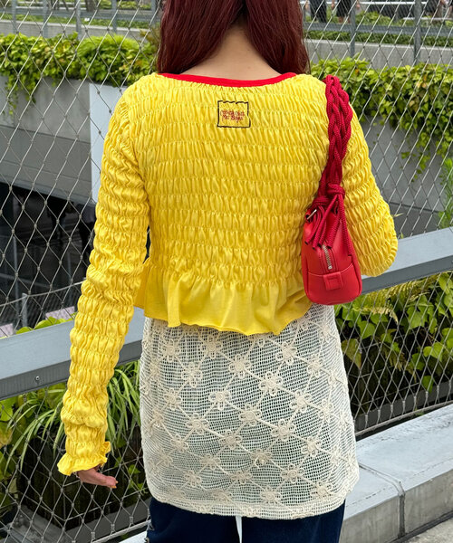 HELLO.SANFRANCISCO（ハローサンフランシスコ）の「【HELLO.SANFRANCISCO/ハローサンフランシスコ】コラボASSシャーリングリンガーTEE（Tシャツ/カットソー・レディース・グレー/イエロー・ONE SIZE）」の11枚目の写真