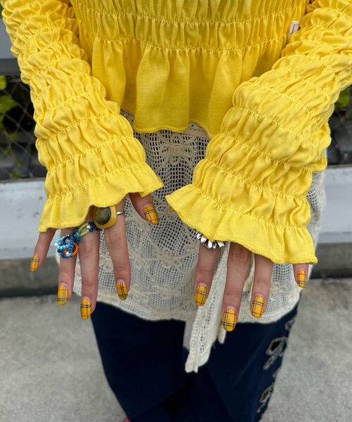 HELLO.SANFRANCISCO（ハローサンフランシスコ）の「【HELLO.SANFRANCISCO/ハローサンフランシスコ】コラボASSシャーリングリンガーTEE（Tシャツ/カットソー・レディース・グレー/イエロー・ONE SIZE）」の21枚目の写真