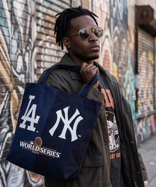 MLB(メジャーリーグベースボール)の「MLB キャンバストートバッグ(トートバッグ・レディース・ブラック系その他/ブラック/その他/アイボリー/ブルー/グリーン/レッド/グレー/ブラックミックス/ブルー系その他/ブラック×ブルー・FREE)」の4枚目の写真