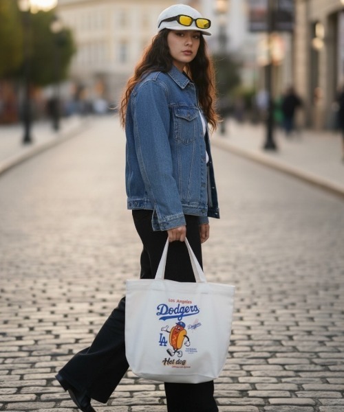 MLB（メジャーリーグベースボール）の「MLB キャンバストートバッグ（トートバッグ・レディース・ブラック系その他/ブラック/その他/アイボリー/ブルー/グリーン/レッド/グレー/ブラックミックス/ブルー系その他/ブラック×ブルー・FREE）」の13枚目の写真