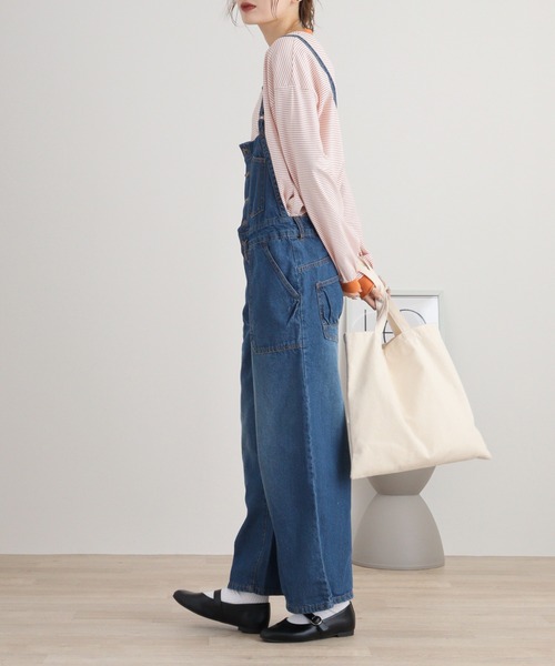 atONE(アットワン)の「デニムサロペットワイドパンツ(サロペット/オーバーオール・レディース・ネイビー/ブルー/ブラック系・L/LL/M/4L/3L)」の10枚目の写真