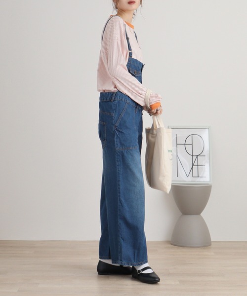 atONE(アットワン)の「デニムサロペットワイドパンツ(サロペット/オーバーオール・レディース・ネイビー/ブルー/ブラック系・L/LL/M/4L/3L)」の12枚目の写真