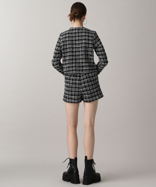 FOREVER 21（フォーエバー トゥエンティーワン）の「【2024FW】ツイードノーカラージャケット（ノーカラージャケット・レディース・ブラック/オフホワイト・FREE）」の4枚目の写真