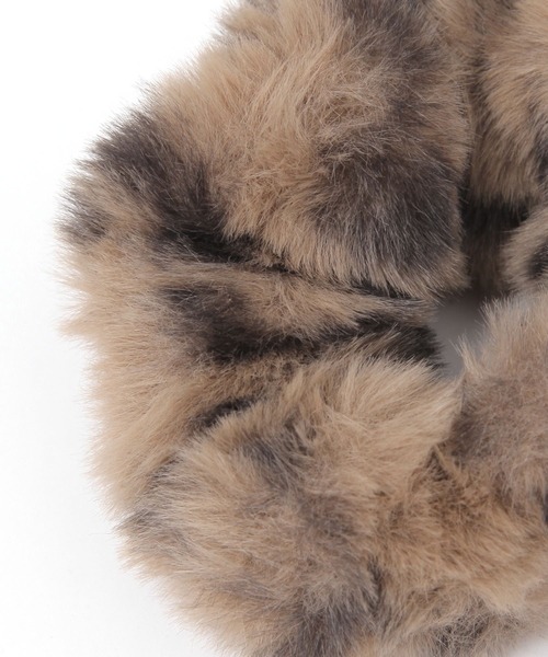 studio CLIP（スタディオクリップ）の「【daily CLIP】フェイクファーシュシュ（シュシュ・レディース・ブラック/その他1・FREE）」の4枚目の写真