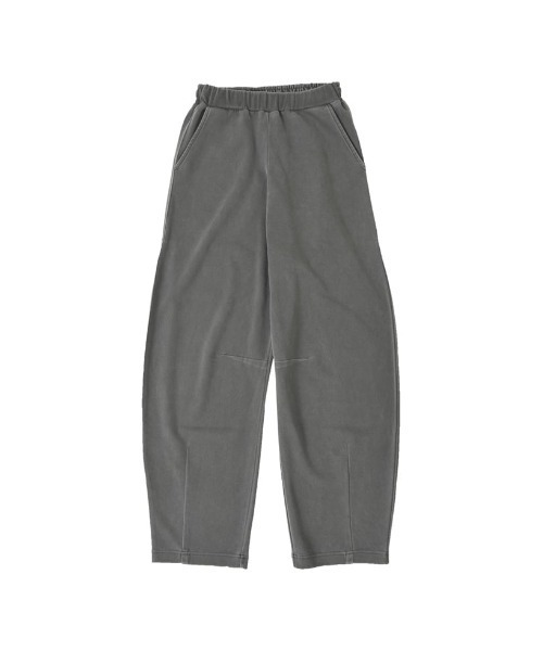 Re:EDIT（リエディ）の「[累計販売枚数2万枚突破][お気に入り数1.5万突破][低身長/高身長/大きいサイズ有][イージーケア]スムースダンボールバレルレッグパンツ（その他パンツ・レディース・ブラック/チャコールグレー/ブルー/ベージュ/グレー/ブラウン/アイボリー/グレー系その他2/ブラック系その他/グレー系その他・SHORT/MEDIUM/LARGE/SMALL/AM/TALL/X-LARGE）」の17枚目の写真