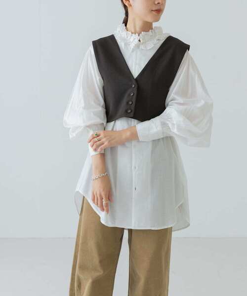 URBAN RESEARCH（アーバンリサーチ）の「Vネックショート丈ベスト（ベスト・レディース・ブラウン系その他/ブラック・FREE）」の11枚目の写真