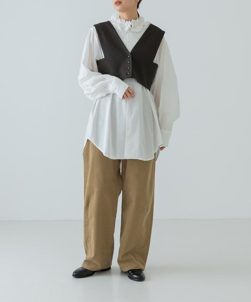 URBAN RESEARCH（アーバンリサーチ）の「Vネックショート丈ベスト（ベスト・レディース・ブラウン系その他/ブラック・FREE）」の13枚目の写真