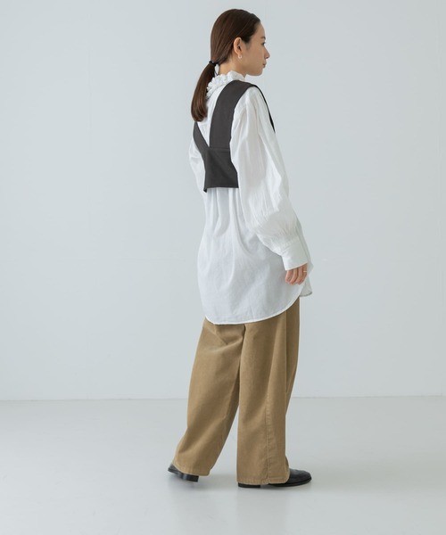 URBAN RESEARCH（アーバンリサーチ）の「Vネックショート丈ベスト（ベスト・レディース・ブラウン系その他/ブラック・FREE）」の15枚目の写真