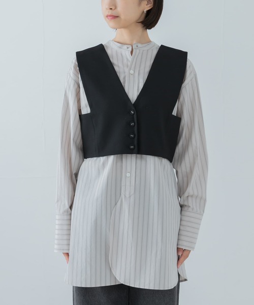 URBAN RESEARCH（アーバンリサーチ）の「Vネックショート丈ベスト（ベスト・レディース・ブラウン系その他/ブラック・FREE）」の16枚目の写真