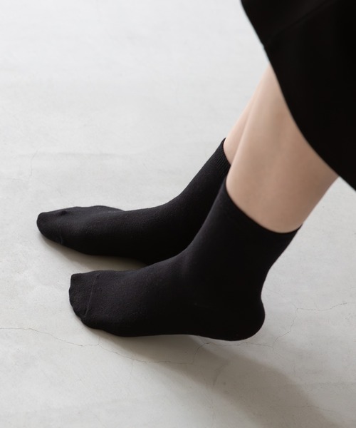 welleg（ウェレッグ）の「コットン入り　シンプルソックス（ソックス/靴下・レディース・ホワイト/ブラック・M）」の5枚目の写真