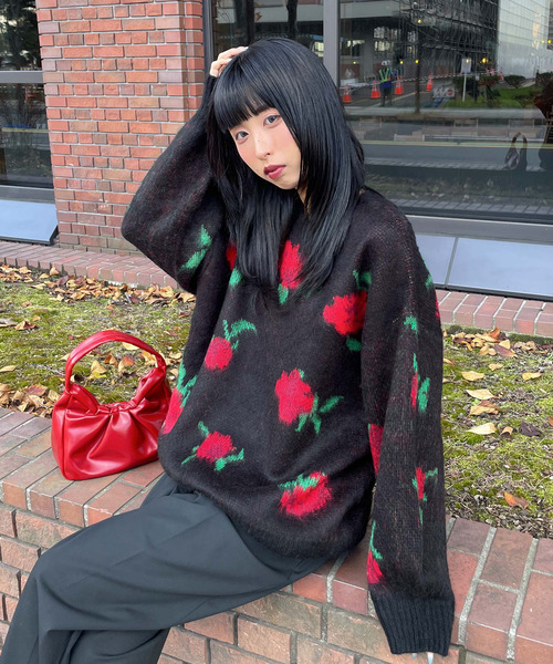 Chillfar(チルファー)の「5G花柄Aジャガード編みプルオーバー(ニット/セーター・レディース・ブラック/ボルドー・FREE)」の12枚目の写真