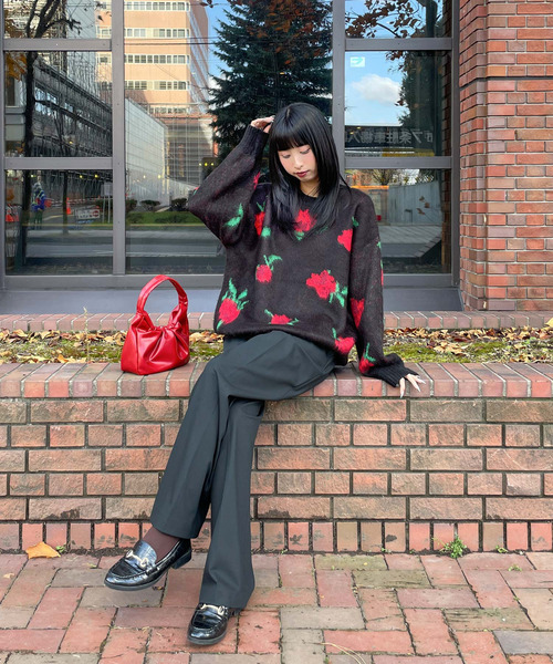 Chillfar(チルファー)の「5G花柄Aジャガード編みプルオーバー(ニット/セーター・レディース・ブラック/ボルドー・FREE)」の14枚目の写真