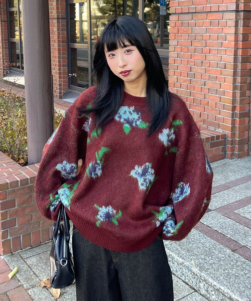 Chillfar(チルファー)の「5G花柄Aジャガード編みプルオーバー(ニット/セーター・レディース・ブラック/ボルドー・FREE)」の15枚目の写真