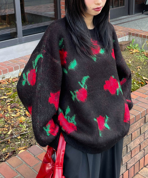 Chillfar(チルファー)の「5G花柄Aジャガード編みプルオーバー(ニット/セーター・レディース・ブラック/ボルドー・FREE)」の5枚目の写真