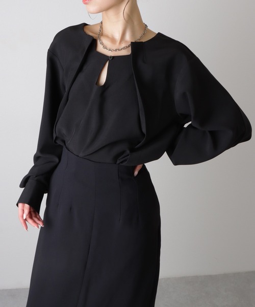 LAULEN（ローレン）の「tear perforated square neck blouse /ドロップスクエアネックフォーマルブラウス（シャツ/ブラウス・レディース・ブラック・FREE）」の3枚目の写真