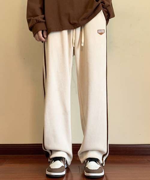 MGV(エムジーヴィー)の「サイドラインコーデュロイパンツ(その他パンツ・メンズ・アイボリー/ブラック/ブラウン・MEDIUM/LARGE/X-LARGE)」の8枚目の写真