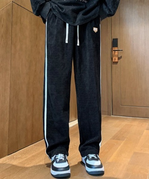 MGV(エムジーヴィー)の「サイドラインコーデュロイパンツ(その他パンツ・メンズ・アイボリー/ブラック/ブラウン・MEDIUM/LARGE/X-LARGE)」の4枚目の写真